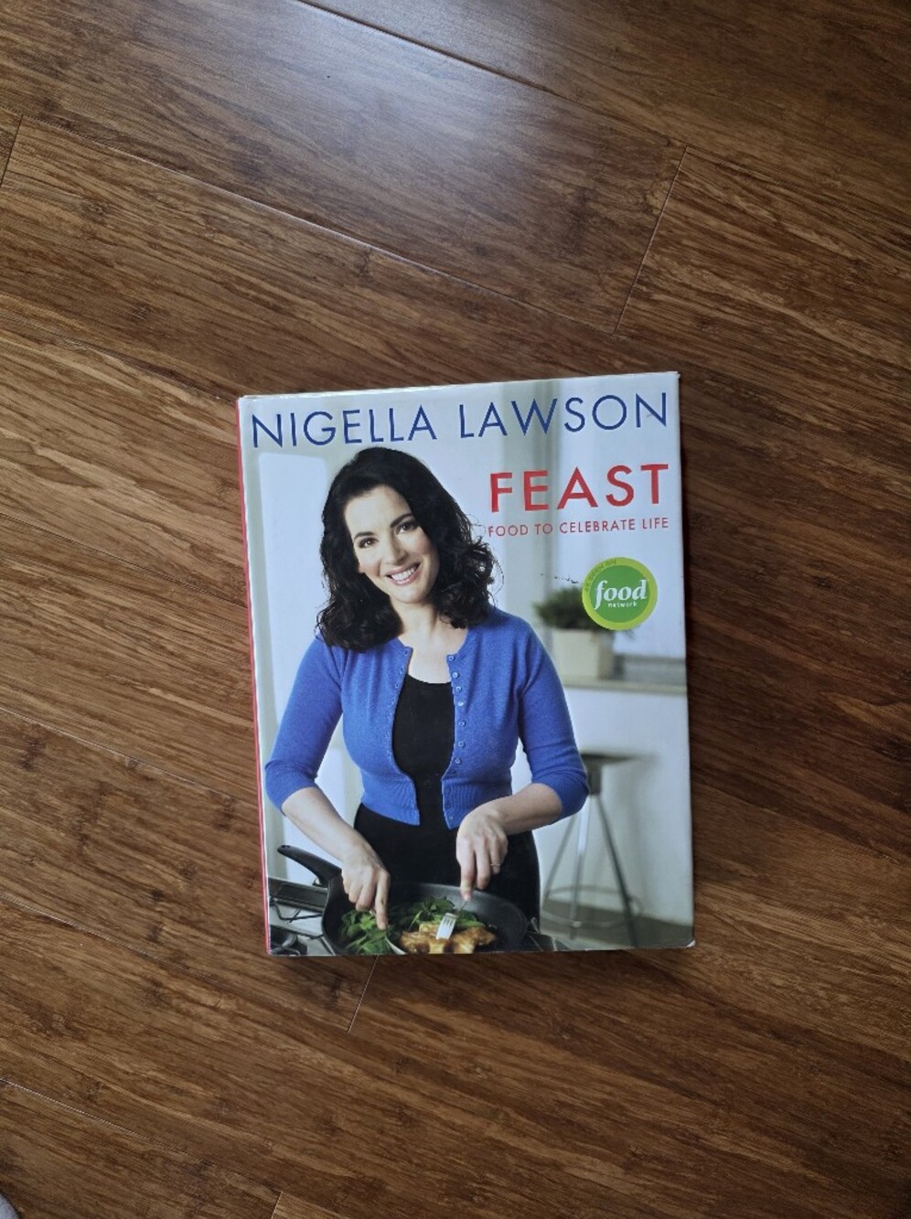 NIGELLA LAWSON FEAST COOKBOOK